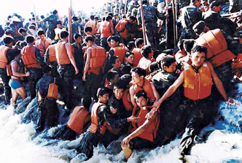 第一節(jié) 軍隊(duì)在城市恐怖襲擊醫(yī)學(xué)救援中的地位和作用